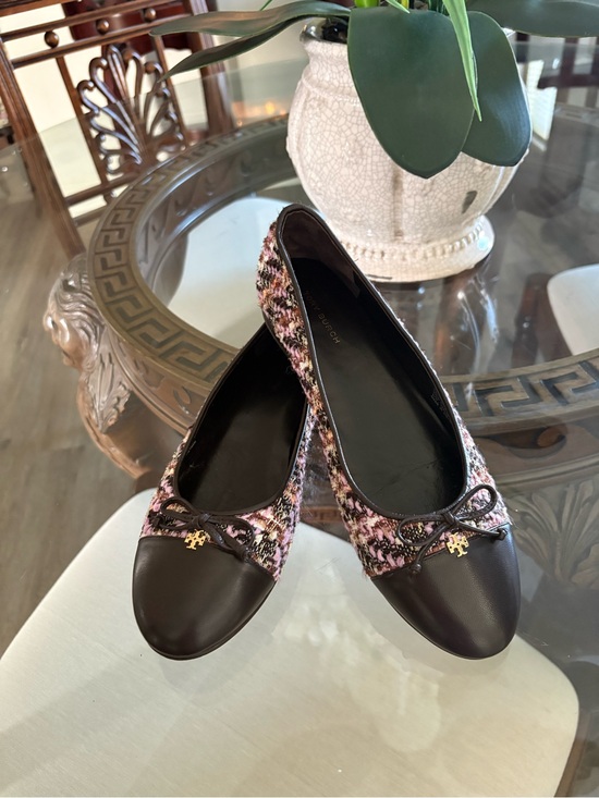 Tory Burch Shoes - 🤎🩷TORY BURCH CAP TOE BALLET LEATHER/TWEED BOUCLE FLATS!🤎🩷